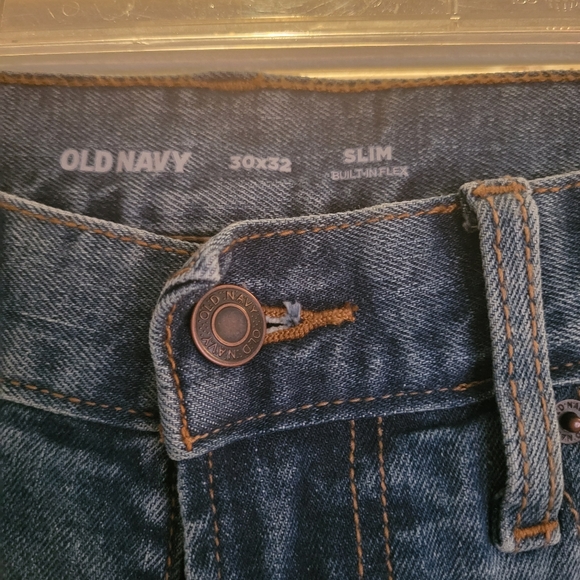 Old Navy Men's Slim Jeans - Picture 2 of 4